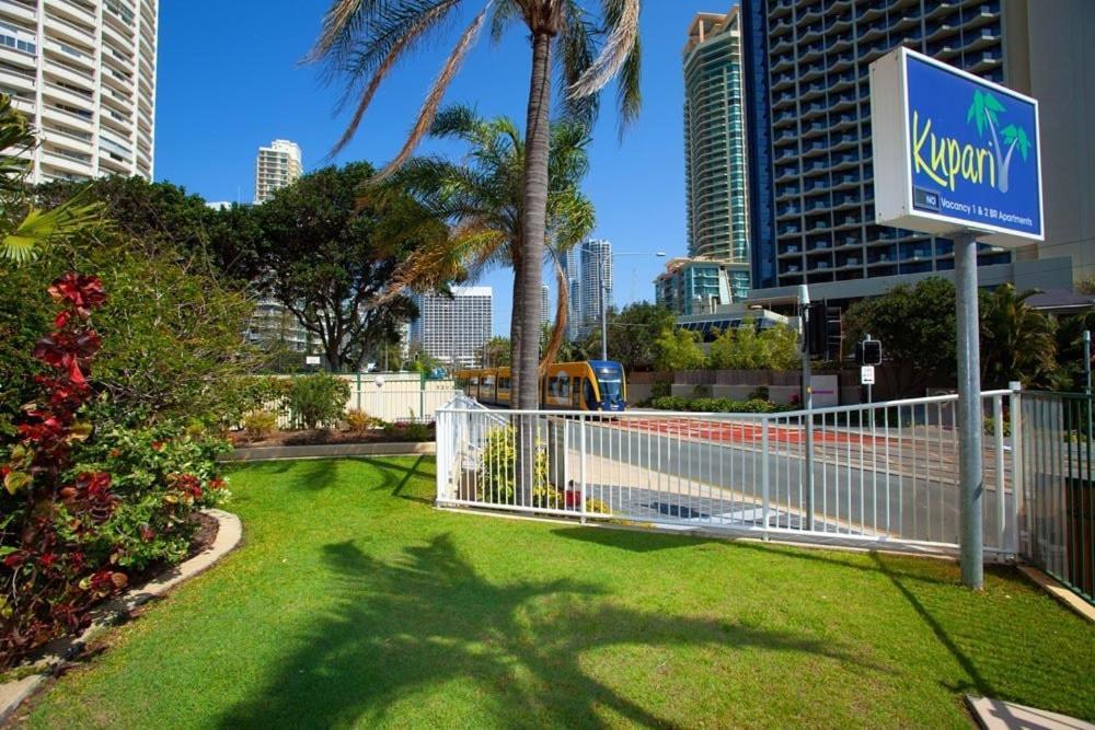Apartment Surfers Paradise Ocean View With Pool & Lift Access Gold Coast