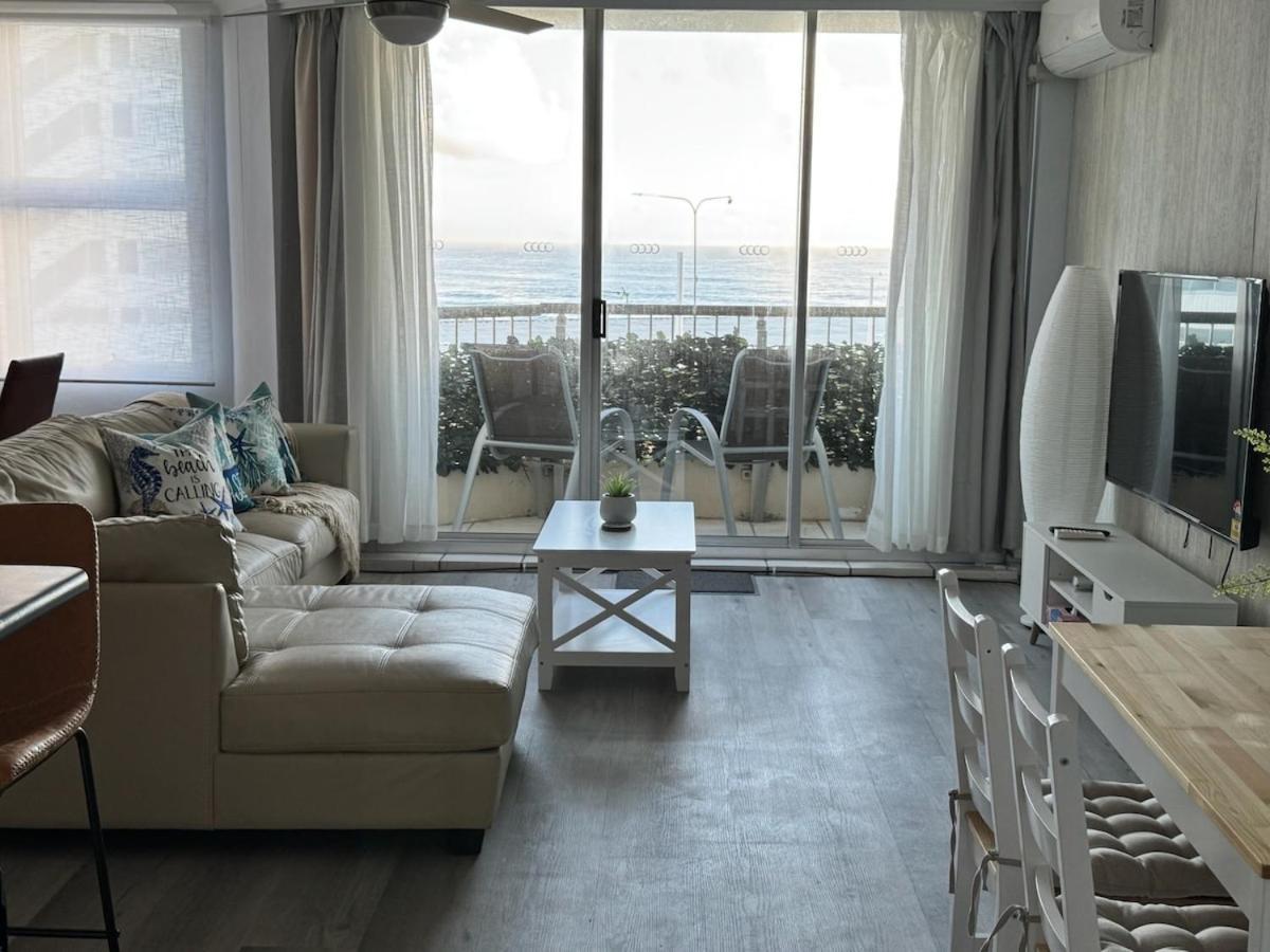 Surfers Paradise Ocean View With Pool & Lift Access Apartment Gold Coast